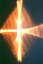 Σταυρός από φως σε εκκλησία -2